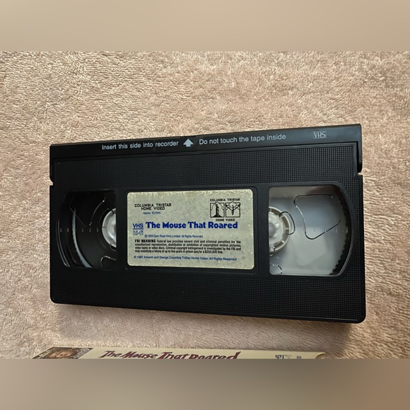 The Mouse That Roared, Peter Sellers, 1993 Columbia TriStar Home Video - Picture 3 of 3